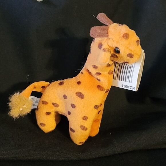 Pee Wee Pebble Pets Giraffe by Imperial - Picture 2 of 6
